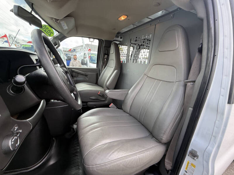 2020 GMC Savana 2500
