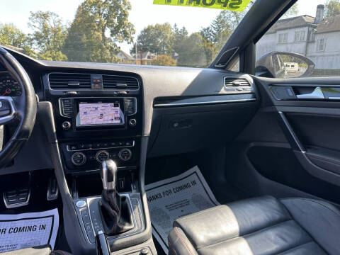 2015 Volkswagen Golf GTI SE