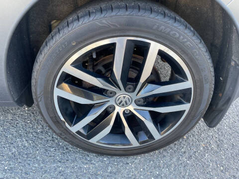 2016 Volkswagen Golf TSI SE