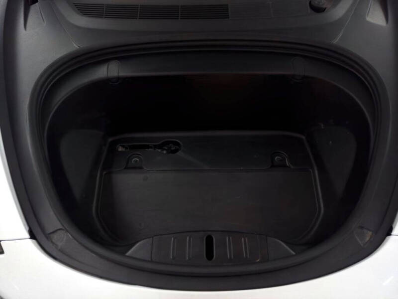 2019 Tesla Model 3 Mid Range