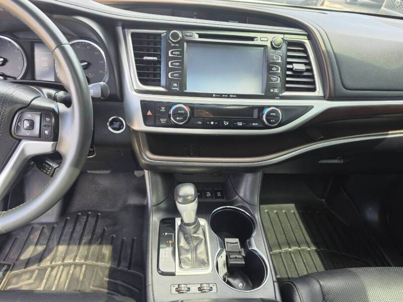 2016 Toyota Highlander Limited