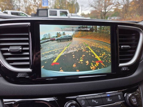 2026 Chrysler Voyager LX