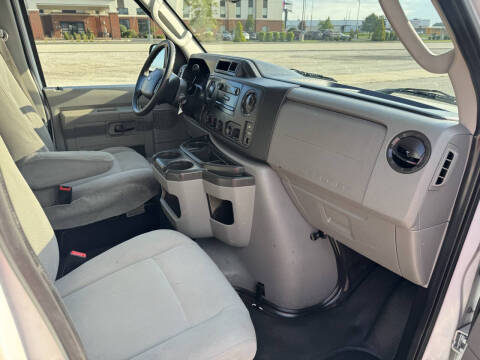 2013 Ford E-Series E-250