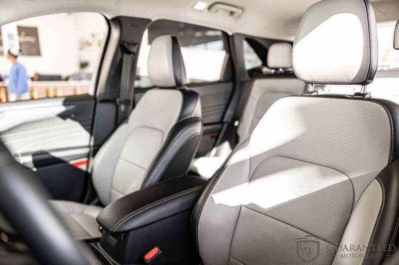 2024 Ford Escape Platinum