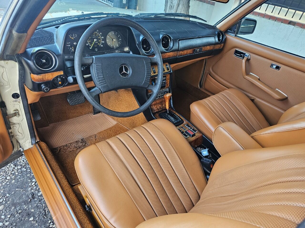 1979 Mercedes-Benz 300-Class 14