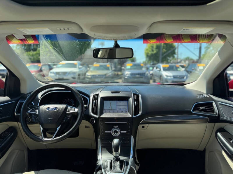 2017 Ford Edge Titanium