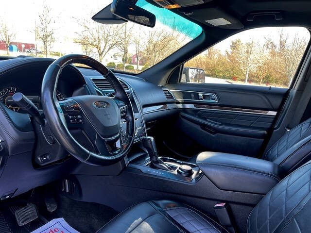 2017 Ford Explorer Platinum