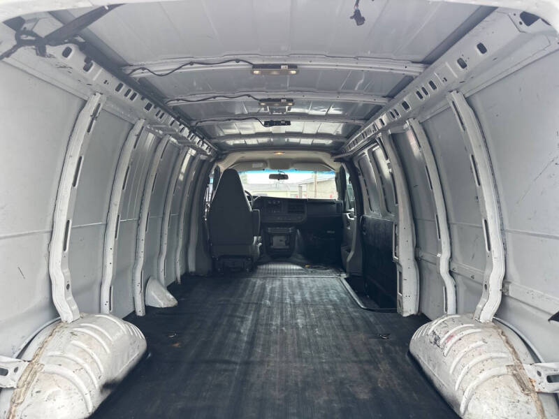 2017 Chevrolet Express 2500