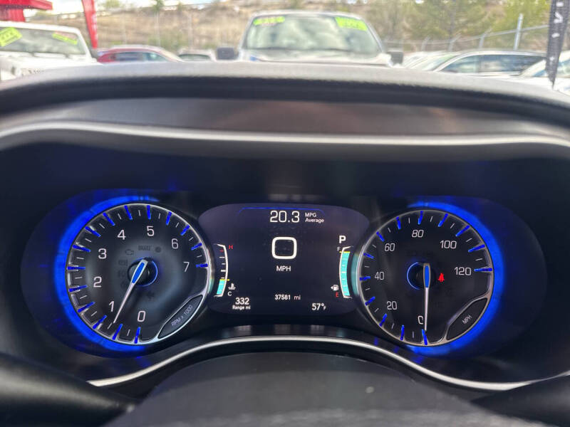 2024 Chrysler Pacifica Touring L