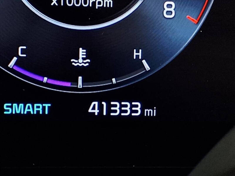 2023 Kia Carnival SX