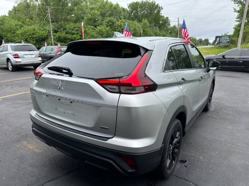 2022 Mitsubishi Eclipse Cross LE