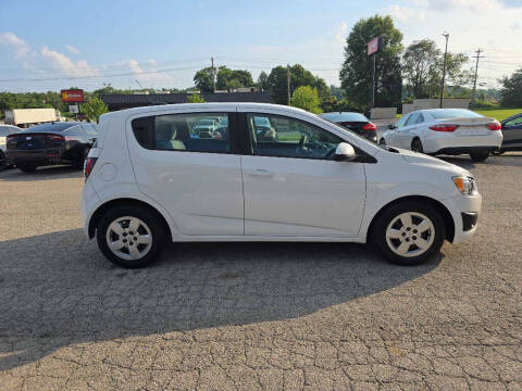 2016 Chevrolet Sonic LS Auto