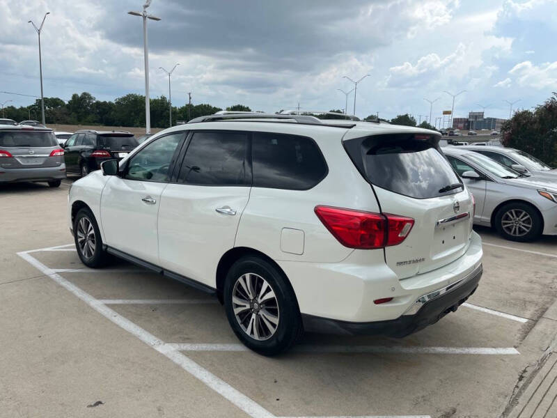 2017 Nissan Pathfinder S
