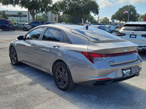 2022 Hyundai Elantra