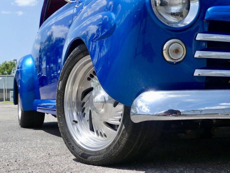 1948 Ford Super Deluxe