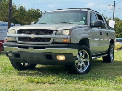 2005 Chevrolet Avalanche for sale at Texas Select Autos LLC in Mckinney TX