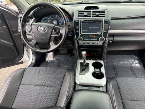 2014 Toyota Camry Hybrid XLE