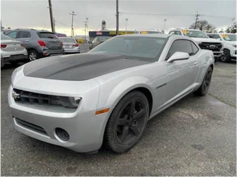 2011 Chevrolet Camaro for sale at MERCED AUTO WORLD in Merced CA