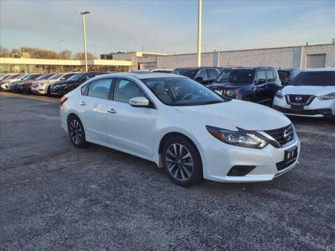 2017 Nissan Altima for sale at HOVE NISSAN INC. in Bradley IL