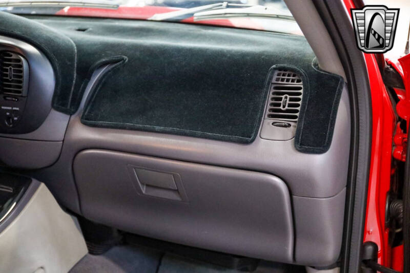 2003 Ford F-150 SVT Lightning