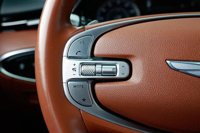 2022 Genesis GV70 2.5T Standard