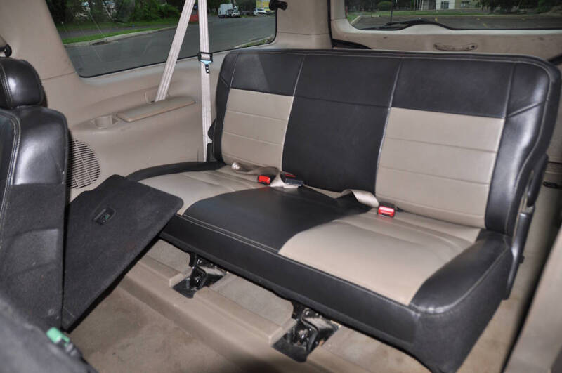 2005 Ford Excursion Eddie Bauer