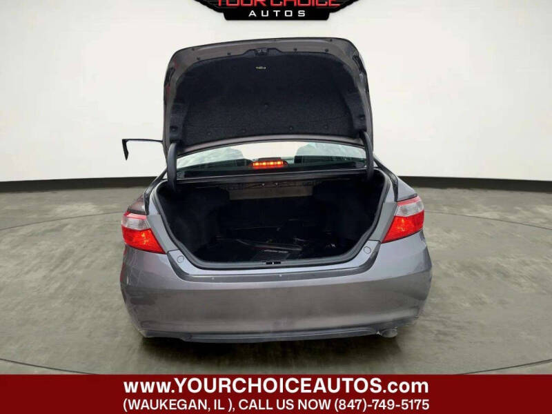 2017 Toyota Camry SE