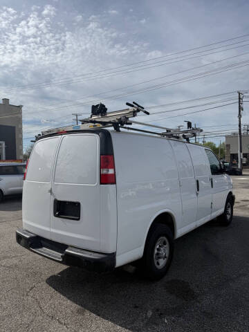 2017 Chevrolet Express 2500