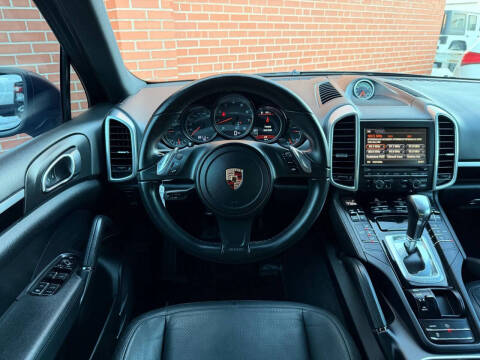 2014 Porsche Cayenne Platinum