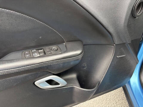 2015 Dodge Challenger SXT Plus