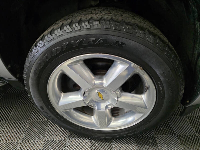 2011 Chevrolet Avalanche LTZ