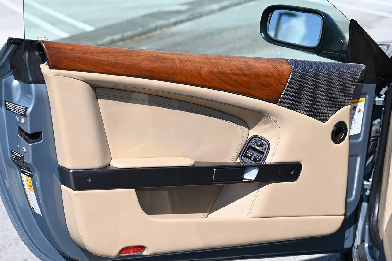 2005 Aston Martin DB9 12