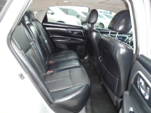 2017 Nissan Altima 3.5 SL