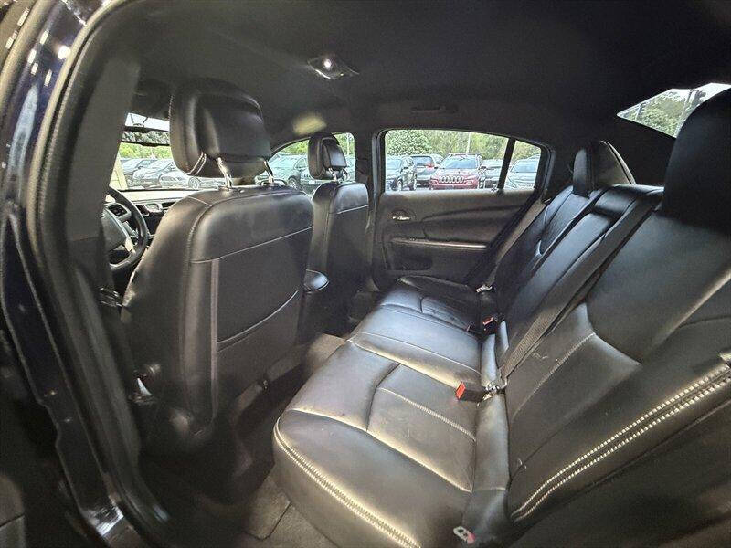 2011 Chrysler 200 Limited
