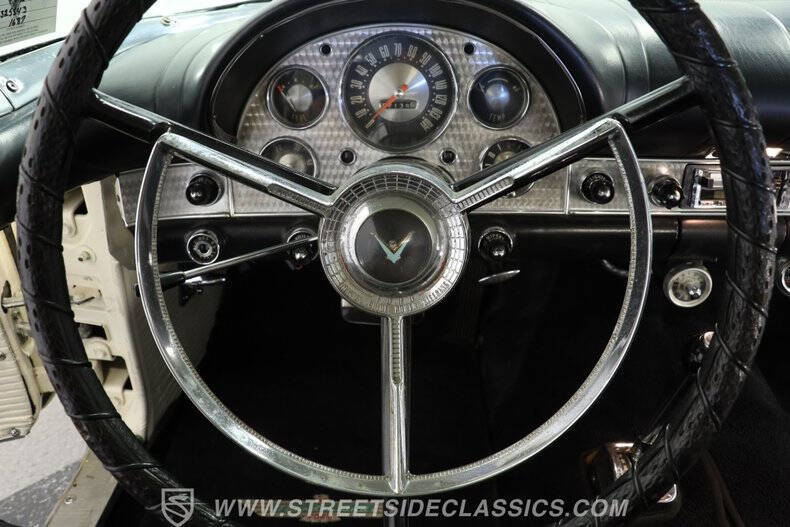 1957 Ford Thunderbird
