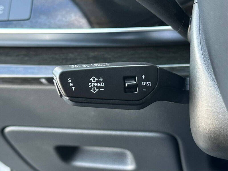 2022 Audi Q7 quattro Premium Plus 55 TFSI