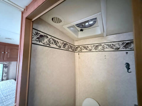 2006 Ford E-Series E-450 SD