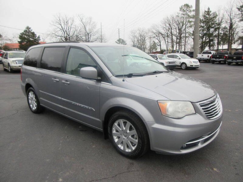 2016 Chrysler Town and Country Touring