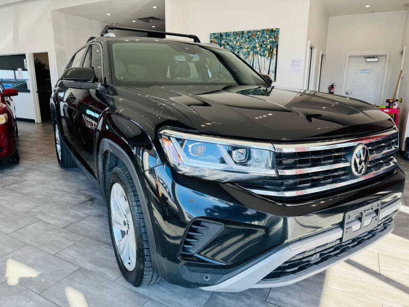 2020 Volkswagen Atlas Cross Sport for sale at Evolution Autos in Whiteland IN