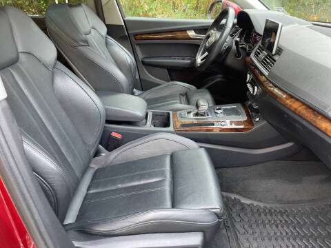 2018 Audi Q5 2.0T quattro Premium Plus