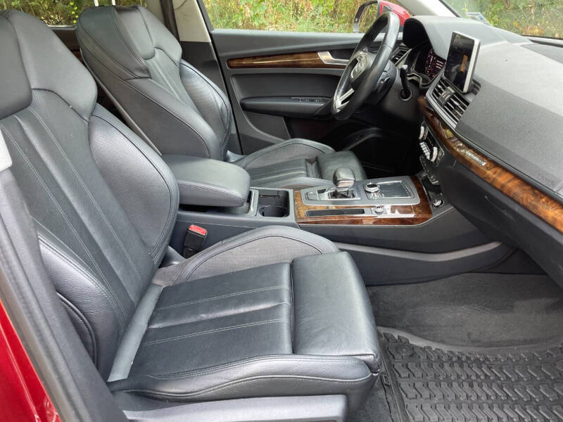 2018 Audi Q5 2.0T quattro Premium Plus