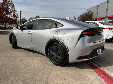 2025 Toyota Prius LE