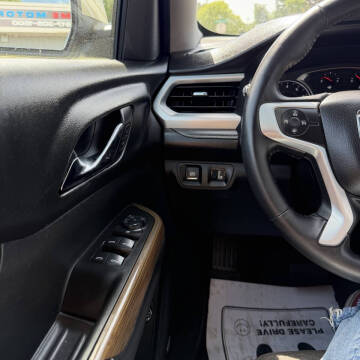2017 GMC Acadia SLE-2