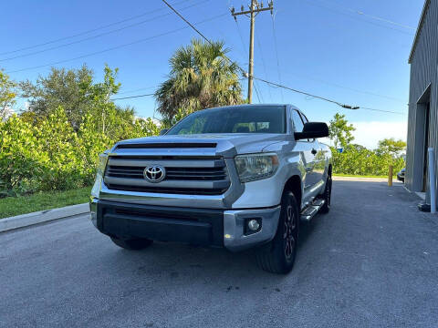 2014 Toyota Tundra SR5