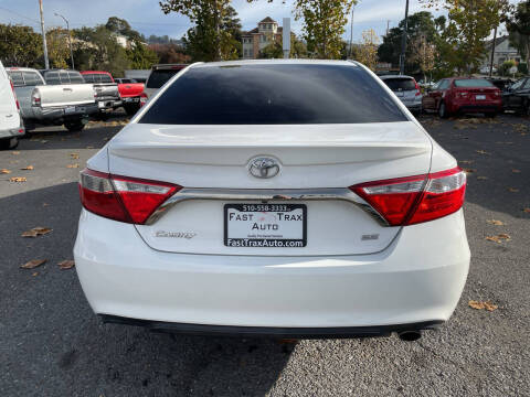 2016 Toyota Camry SE