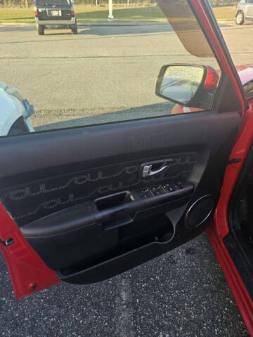 2012 Kia Soul +