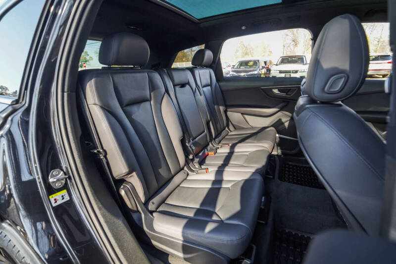 2021 Audi Q7 quattro Premium Plus 55 TFSI