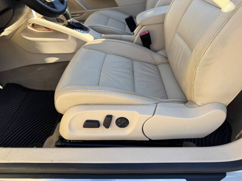 2009 Volkswagen Eos Lux