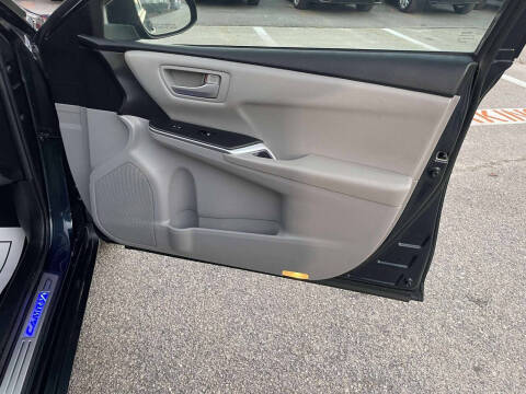 2017 Toyota Camry SE