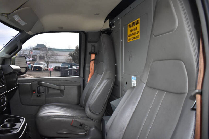 2019 Chevrolet Express 2500